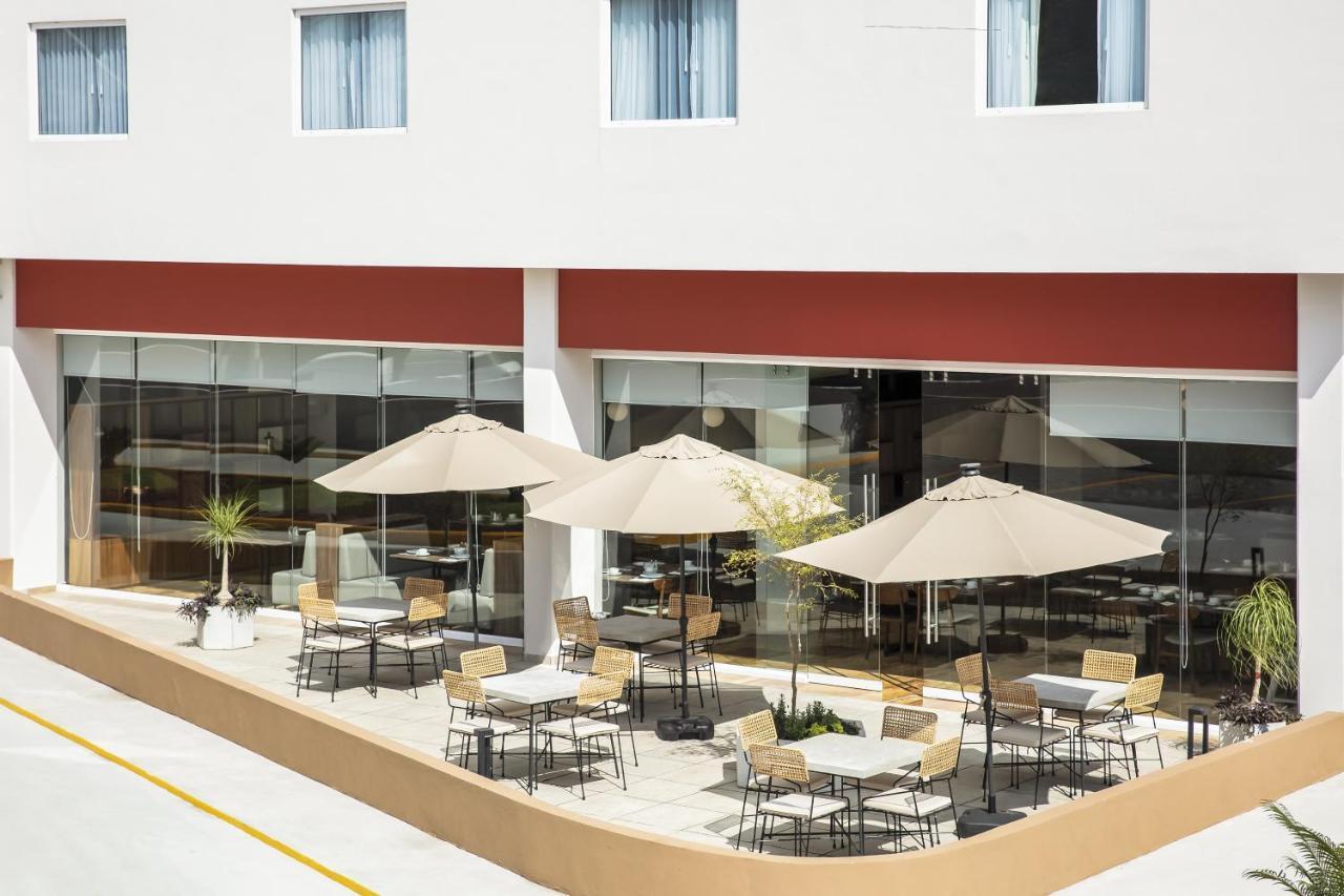 Fiesta Inn Guadalajara Periferico Poniente Zapopan Εξωτερικό φωτογραφία